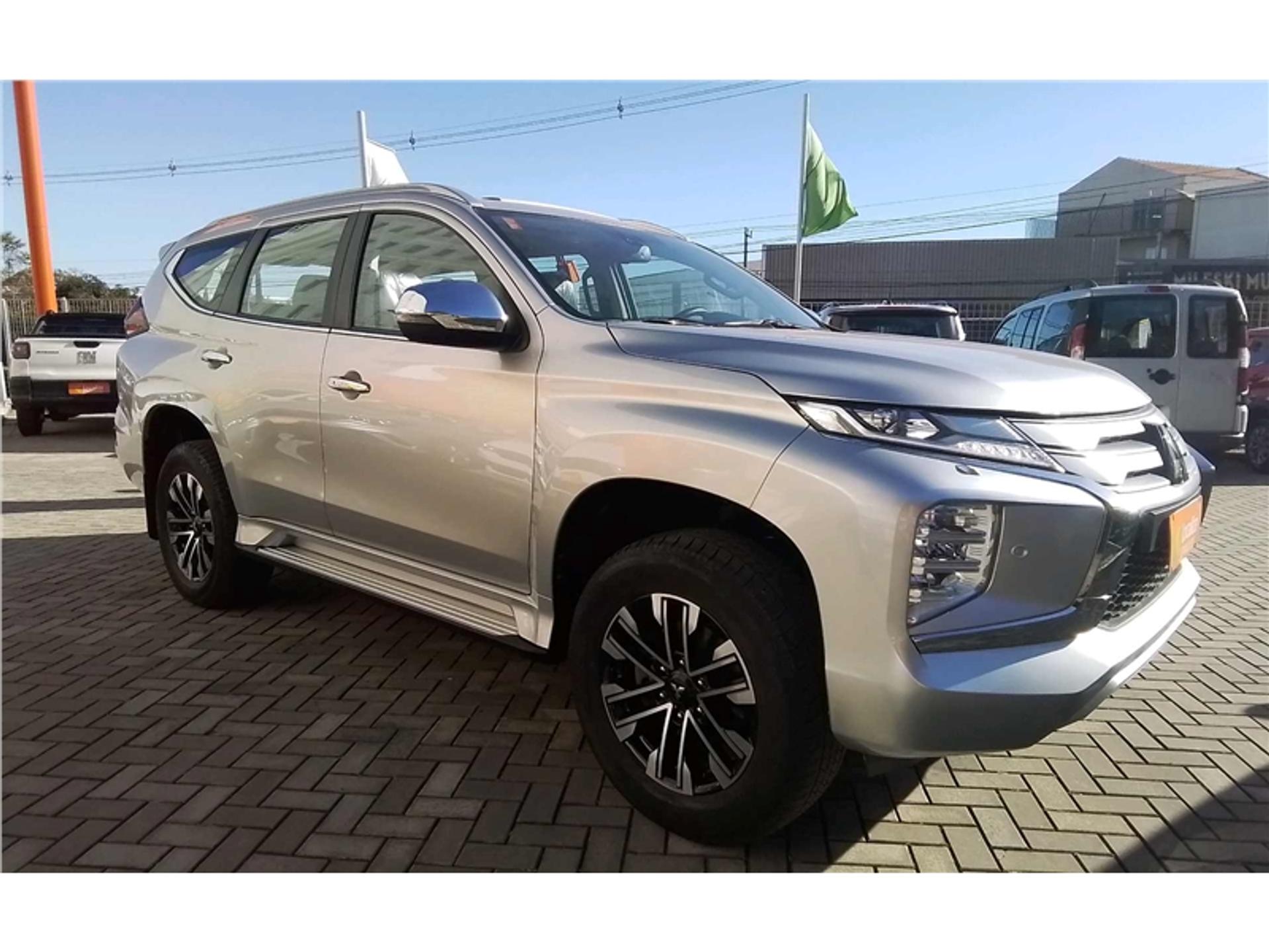 Mitsubishi Pajero Turbo 3.0 Gasolina Automático